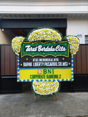 Papan Bunga Duka di Tripa Makmur