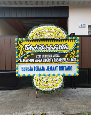 Papan Bunga Duka di Tripa Makmur